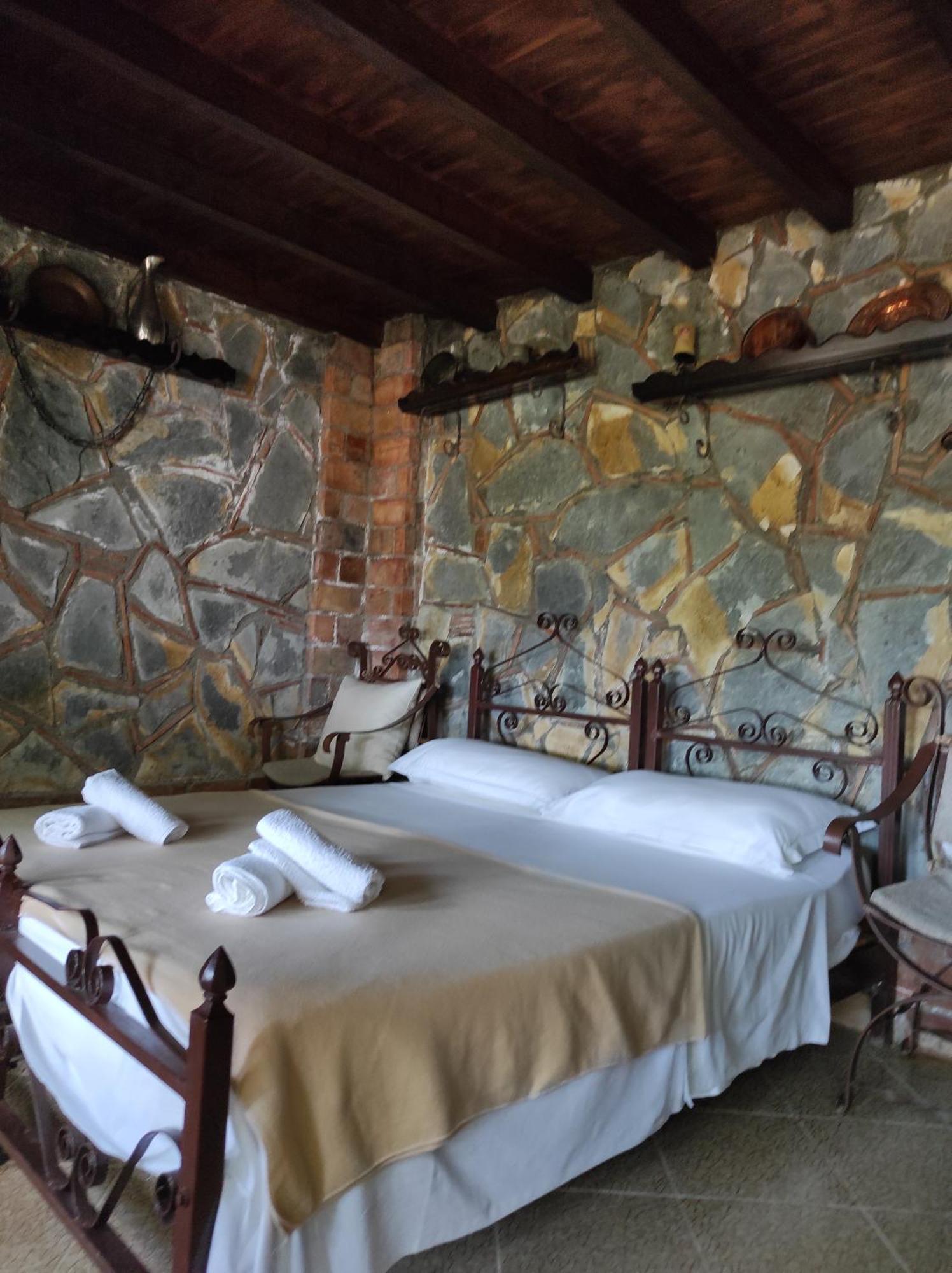 Hotel Nasho Vruho Berat Quarto foto